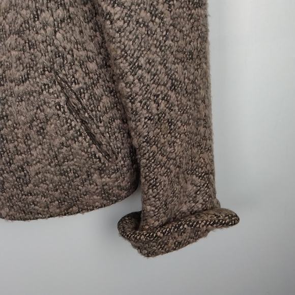 Vintage Swansdown jacket. - Picture 5 of 9